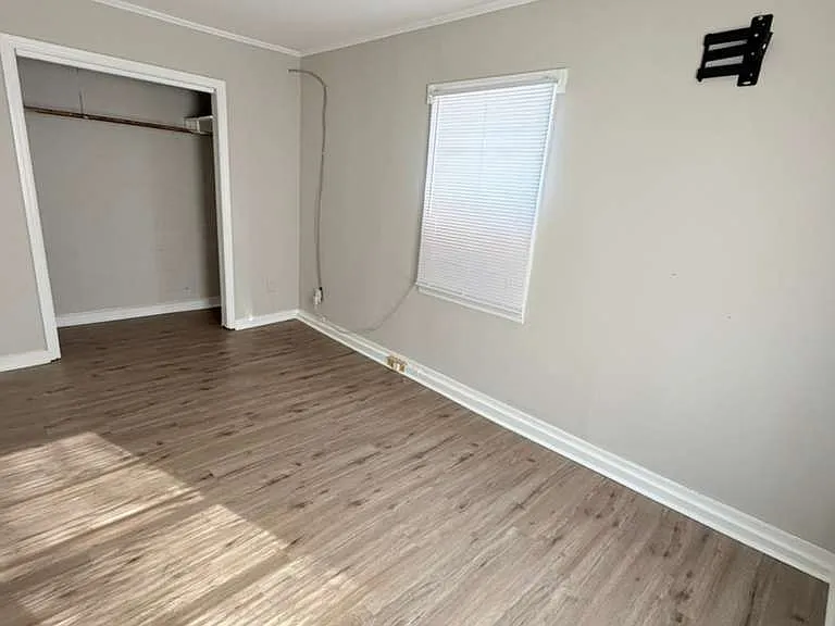 8250 Panther Lake Rd — Photo 16