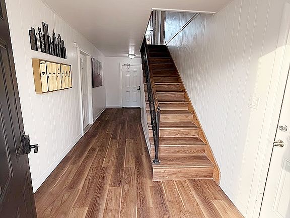 3rd image of 2301 NW 18th St APT 2