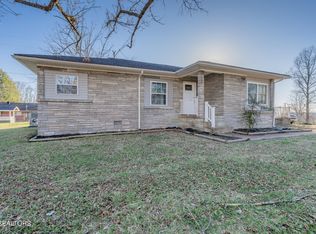 128 Bonifacius St, Wartburg, TN 37887