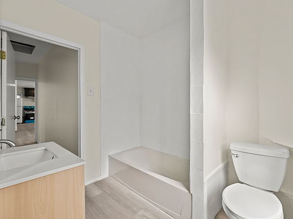 5th image of 11 Lafayette Pl Floor 2