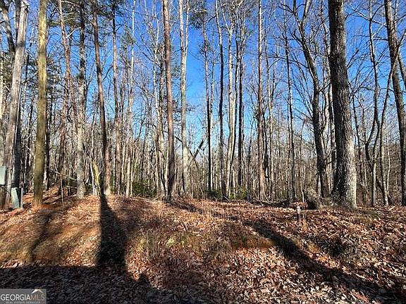 3rd image of 440 Ridge Rd