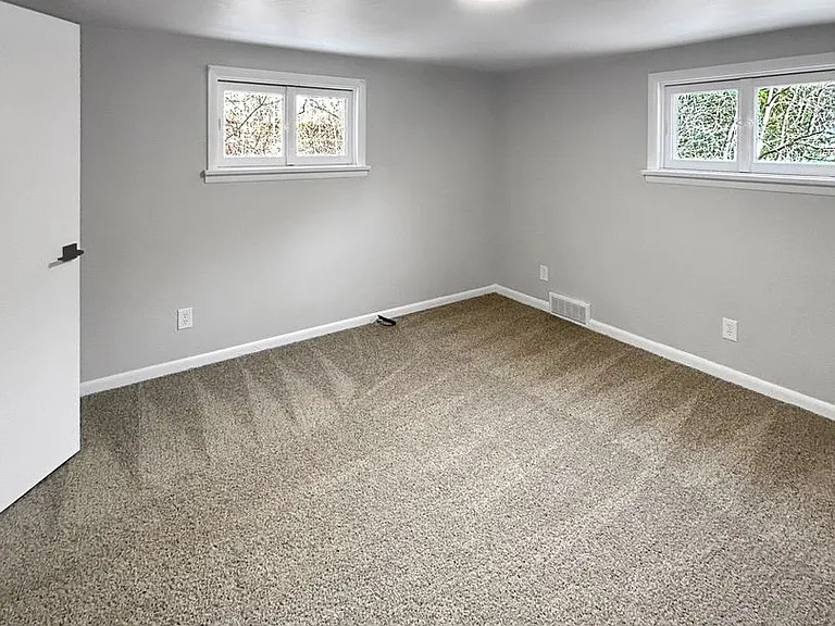 62 Noblestown Rd — Photo 49