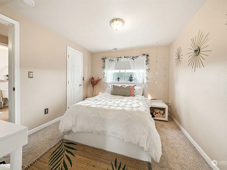 7940 Delridge Way SW — Photo 18