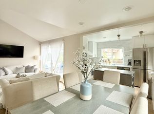 808 Caminito Azul, Carlsbad, CA 92011