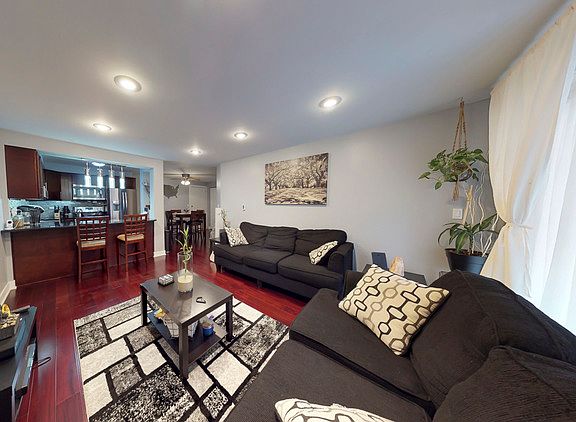 2nd image of 2325 N Neva Ave APT 202B