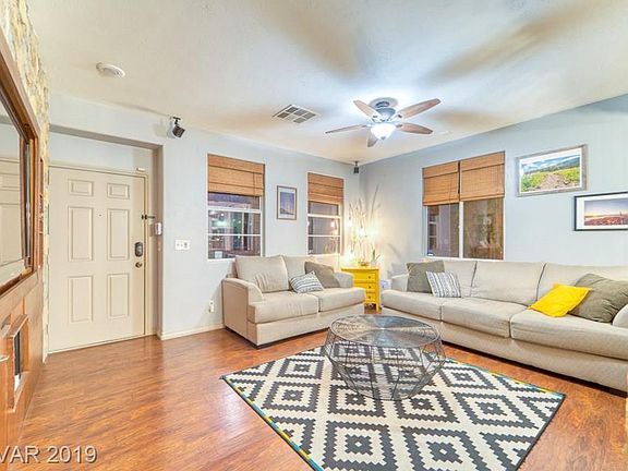 3rd image of 6748 Twisted Wood Dr