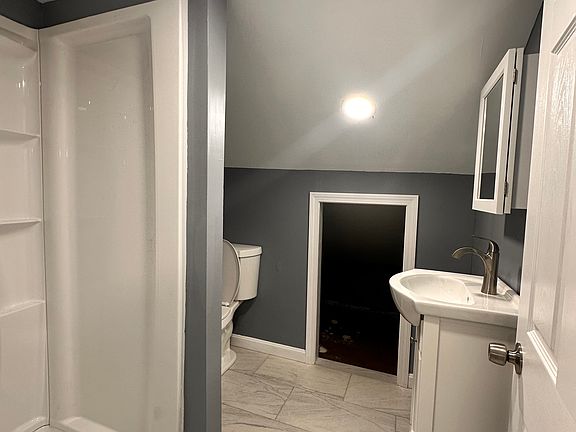 4th image of 27 Mulberry St #3