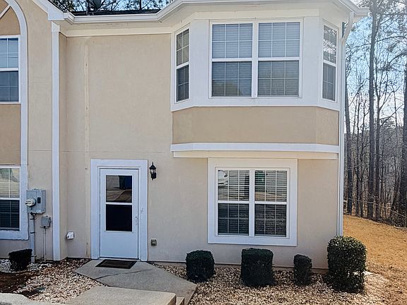 2nd image of 2995 Fields Dr