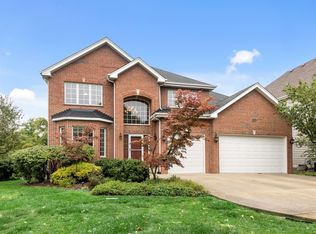 1042 Sean Cir, Darien, IL 60561