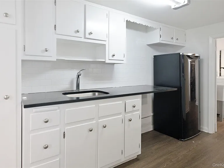 1641 Falmouth Ave — Photo 15