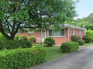 1822 Gum Branch Rd, Jacksonville, NC 28546