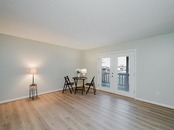 2nd image of 1015 Woodland Vlg #1015