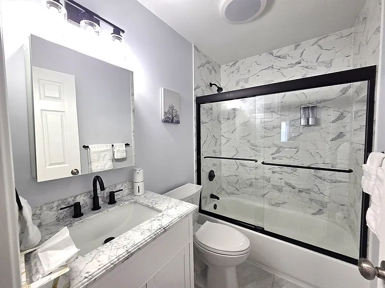 276 Sumner St #2 — Photo 9