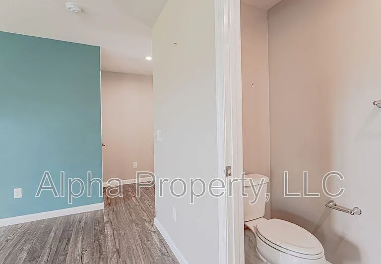 818 Purcell Dr — Photo 5
