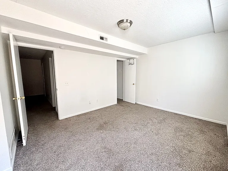 4420 Jarboe St — Photo 19
