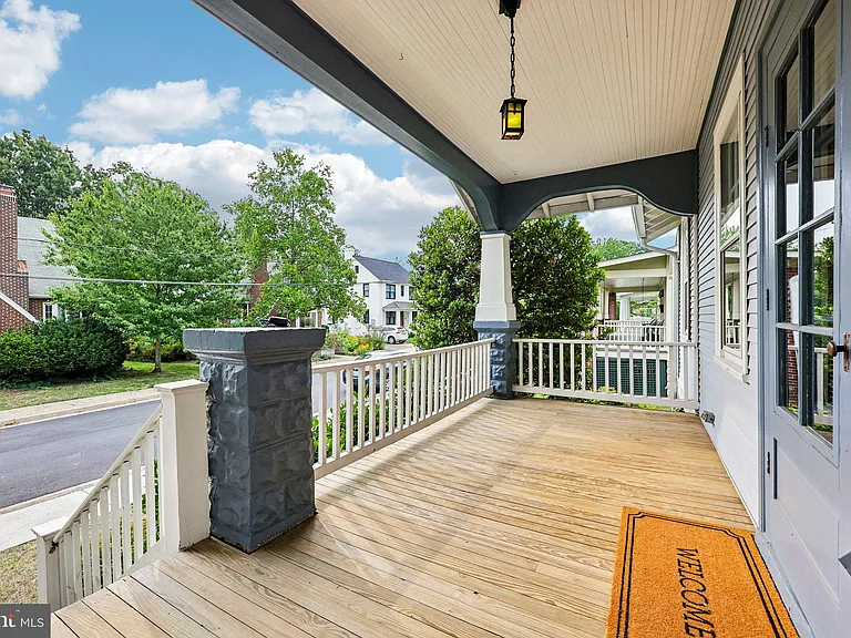 526 N Ivy St — Photo 10