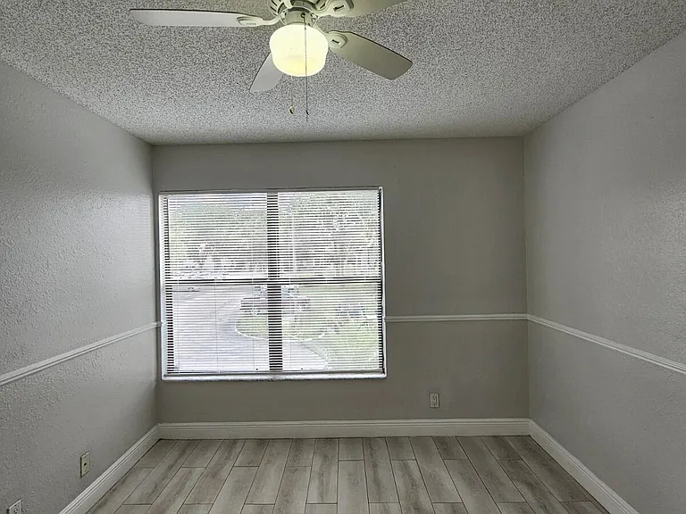1660 Windorah Way #H — Photo 12