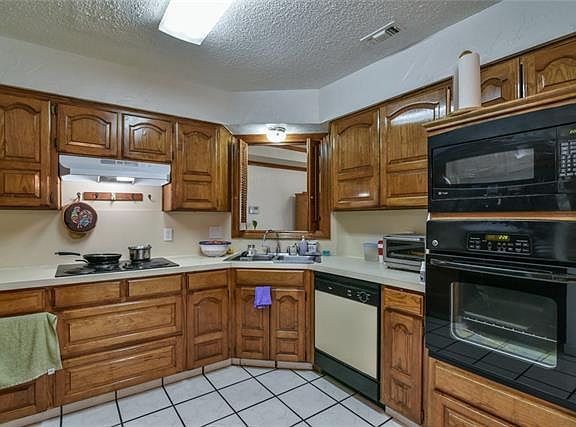4th image of 7500 Dana Ln