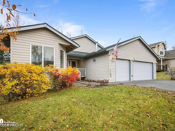 2nd image of 13238 Konrad Dr