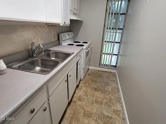 4th image of 250 N Banana River Dr APT C2