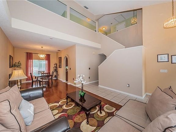3rd image of 1771 Hawthorne Ct