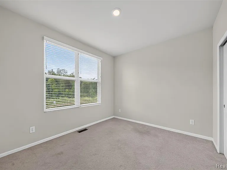 4160 Walcott Dr — Photo 18