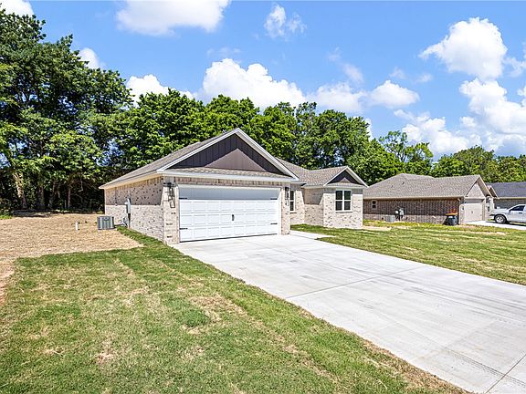 3rd image of 103 Nebo Heights Way