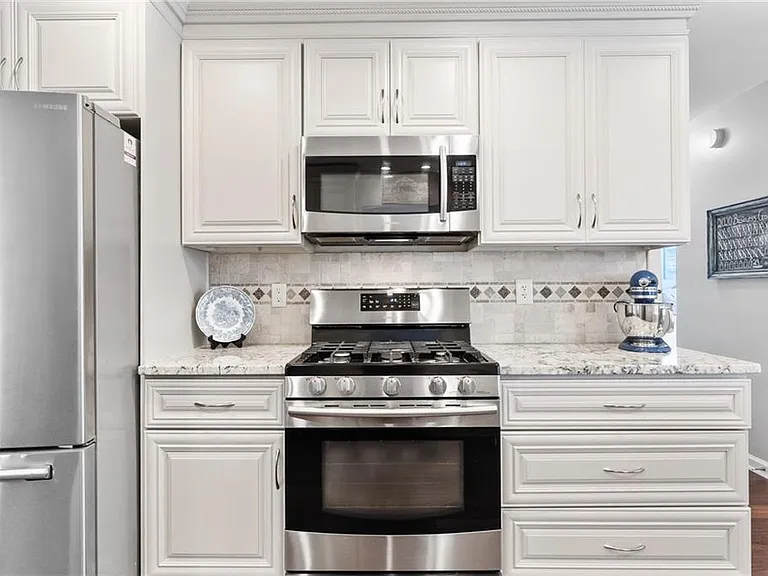 4735 Bryn Ridge Ct — Photo 18