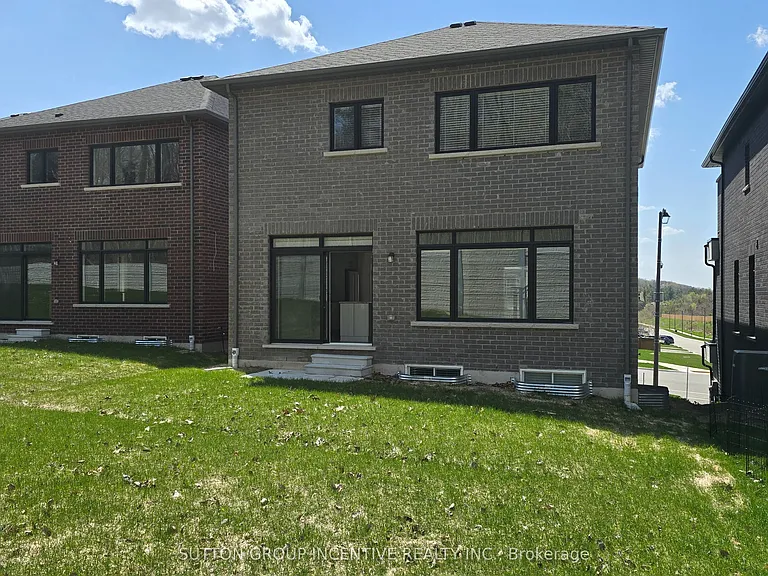 47 Bearberry Rd — Photo 9