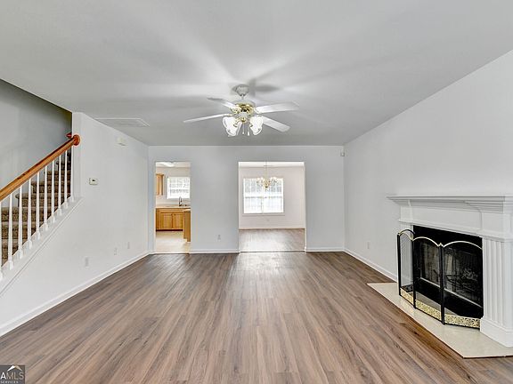 4th image of 6383 Grand Hickory Dr