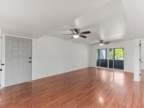 3rd image of 2608 Hidden Cove Dr