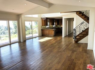9220 Kinglet Dr, Los Angeles, CA 90069