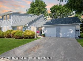 37 Amy Ct, Brick, NJ 08724