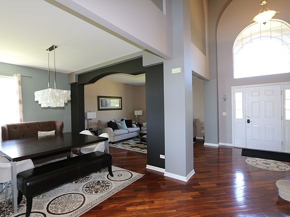 3rd image of 6623 Waterford Dr