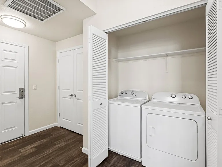 Aspire Apartments — Photo 18