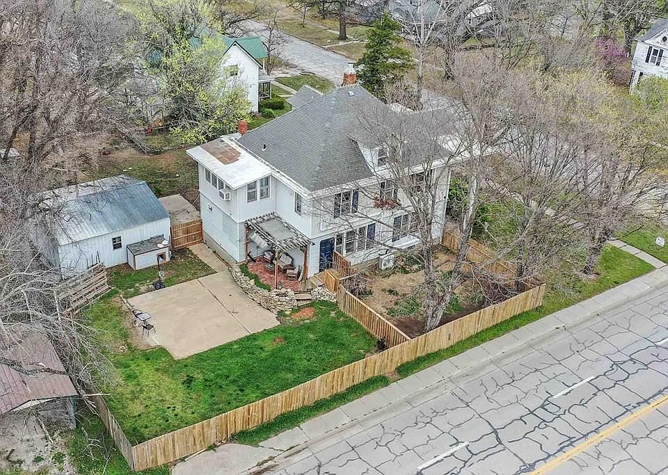 105 N 7th St, Fredonia, KS 66736 MLS 48287 Zillow