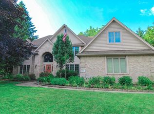 7452 Kings Walk Ln, Sylvania, OH