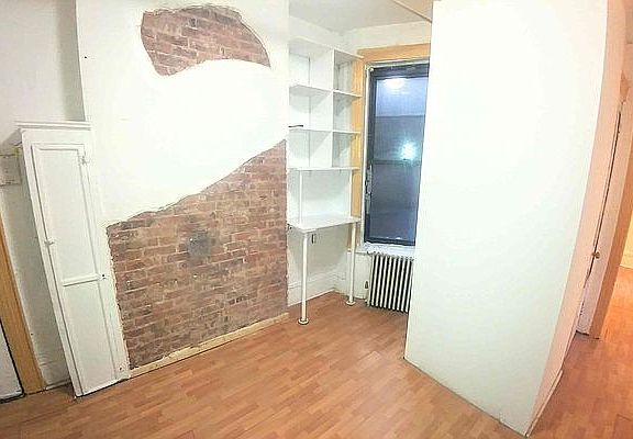 4th image of 127 Mulberry St #15