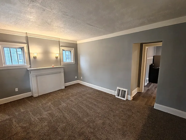 958 Inman St — Photo 5