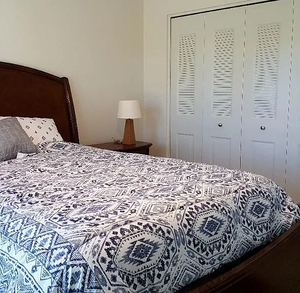 1414 E Chilton Dr — Photo 15