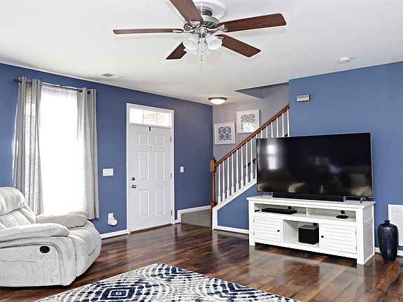 4th image of 761 Dawson Springs Way