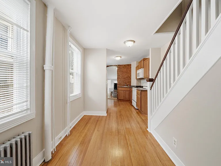 403 W South St #A — Photo 21