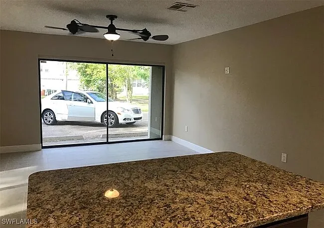 4305 Cypress Ln #1 — Photo 2