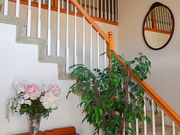 3rd image of 29301 Harrison Cir