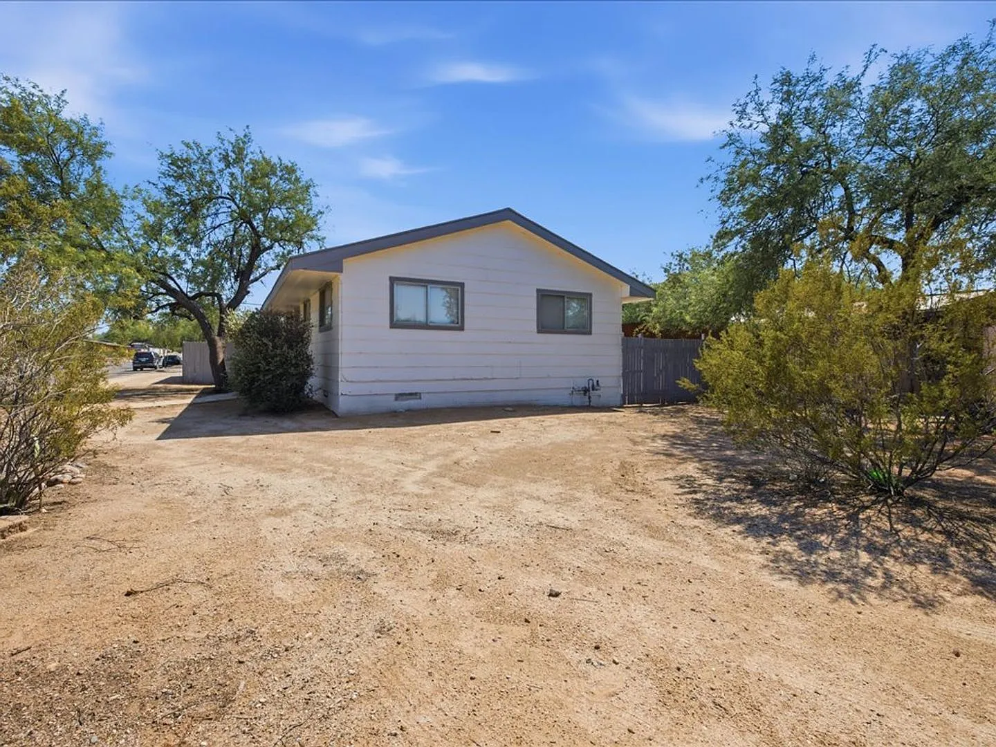 Charming 2-Bedroom Home with Spacious Yard & Modern Features — Photo 3