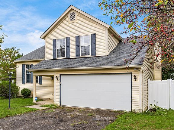 2nd image of 3179 Overton Way