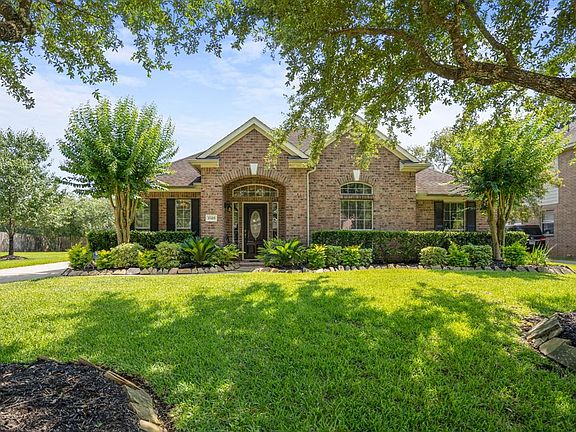 3rd image of 15419 Stoneridge Park Ln