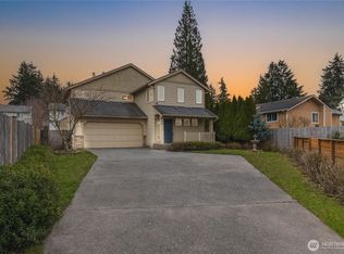 1943 SW 352nd St, Federal Way, WA 98023