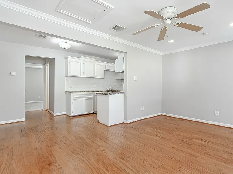 4931 Junius St #8 — Photo 12