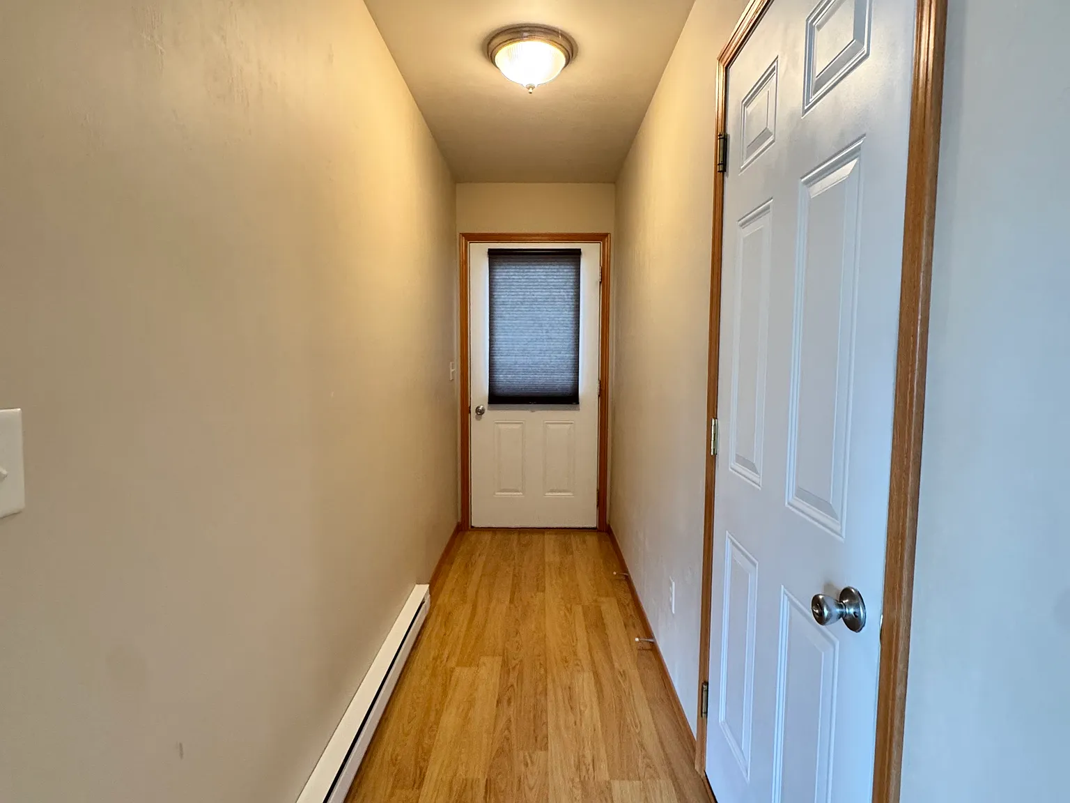 3 bed, 876 sqft, $2,500 — Photo 3